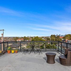 Cosy 1-Bed Apartment With A Rooftop Terrace Melburne Exterior photo
