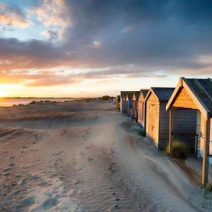 3Bd Family Beach Retreat In West Wittering Villa Exterior photo