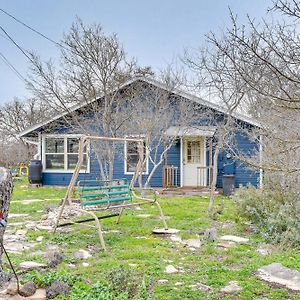 Cozy Kerrville Guest Cottage Near Guadalupe River! Exterior photo