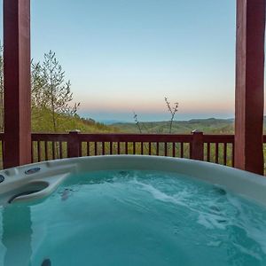 The Mountain Hideout~Swings~Hot Tub~Views~Decks Villa Swiss Exterior photo