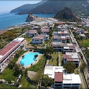 Il Caimano B & B, Con Piscina Dal 13 Luglio Al 31 Agosto Vulcano  Exterior photo