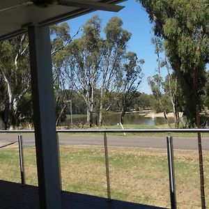 River Front On Hennessy Tocumwal Exterior photo