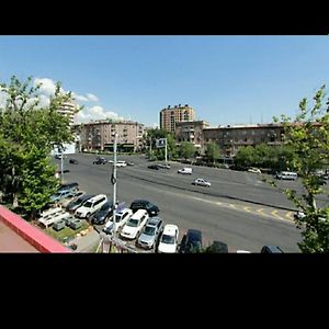Apartamento Comitas 1 Ereván Exterior photo
