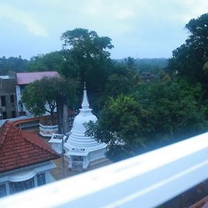 Hotel Temple View Panadura Exterior photo