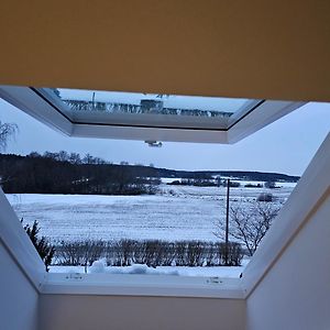 Apartamento Attic Floor With Views Over Fields And Sea Sigtuna Exterior photo