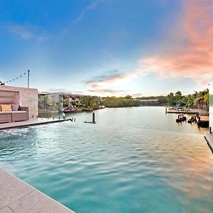 'Infinity'S Edge' Darwin Luxury Waterfront Oasis Villa Exterior photo