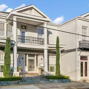 Apartamento Timeless Elegance Historic Nola Haven 2Bd Nueva Orleans Exterior photo