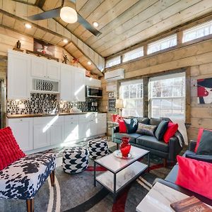 Pet-Friendly Broken Bow Cabin Hot Tub And Fireplace Exterior photo