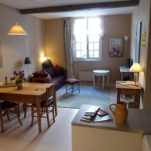 Apartamento L'Oustal Du Sentier Mur-de-Barrez Room photo