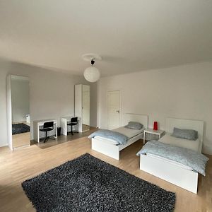 Spacious Room In Shared Accommodation Gentofte Exterior photo