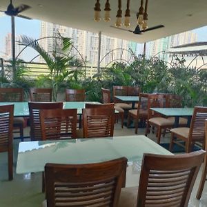 Hotel Skylink Hospitality Next To Amber Imperial Bombay Exterior photo