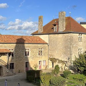 Le Vieux Chateau Bed and Breakfast Airvault Exterior photo