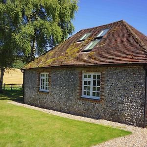 Luxury Barn With Tennis Court In South Downs National Park Villa Chichester Exterior photo