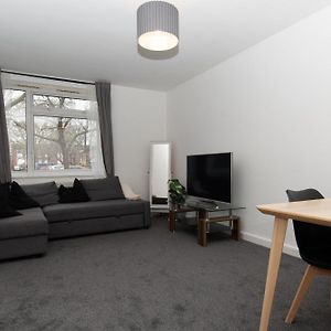 Apartamento Modern 1 Bed Flat On The Outskirts Of Kingston Teddington Exterior photo