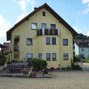 Apartamento Gaestezimmer Klein Heiligenstadt in Oberfranken Exterior photo