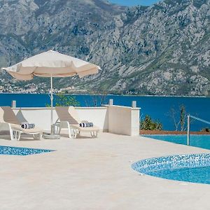 Apartamento Lavander Bay C03 Kotor Exterior photo