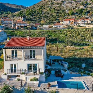 Nice Home In Seget Donji With Outdoor Swimming Pool Trogir Exterior photo