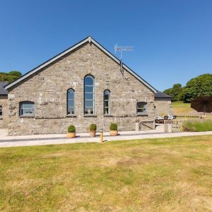 The Big Barn Villa Kidwelly Exterior photo