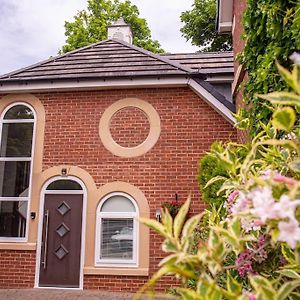 Eastfield Retreat With Hot Tub Villa Stannington  Exterior photo