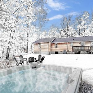 Pocono Mountains! Stream Front With A Hot Tub, Game Rm, Firepit, Trout Stream And More Villa Tannersville Exterior photo