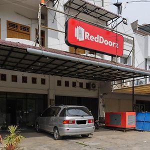 Hotel Reddoorz Syariah @ Panglima Nyak Makam Aceh 2 Banda Aceh Exterior photo