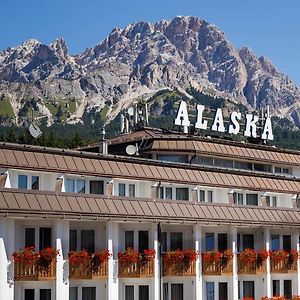 Hotel Alaska Cortina dʼAmpezzo Exterior photo