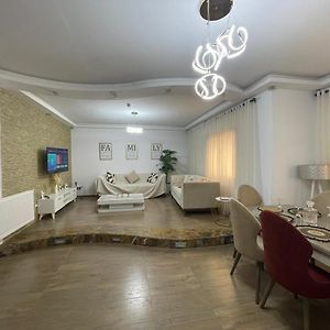 Luxurious Apartment In Túnez Exterior photo