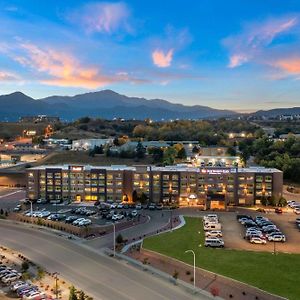 Best Western Plus Fillmore Inn & Suites Colorado Springs Exterior photo