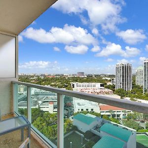 Beautiful Blue & Gold Studio With Ocean View Villa Miami Exterior photo