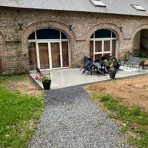 Les Gites Du Chateau Du Cedre Manneville-ès-Plains Exterior photo