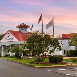 Best Western Plus North Haven Hotel Exterior photo