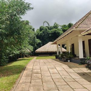 Bamboo Grove Bed and Breakfast Mananthavady Exterior photo