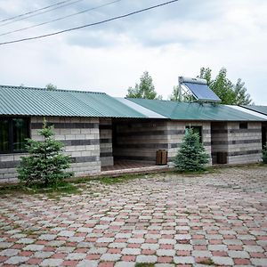 Arevik Resort Cottages Sevan Exterior photo