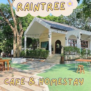 Rain Tree Cafe & Homestay Uthai Thani Exterior photo