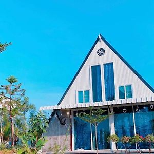 Uen Fea Ing Daw Villa Ban Kom Exterior photo
