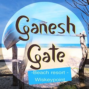 Hotel Ganesh Gate Pottuvil Exterior photo