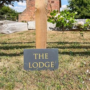 The Lodge Thakeham Exterior photo