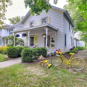 Historic Home With Sunroom - 5 Mi To Lambeau Field! De Pere Exterior photo