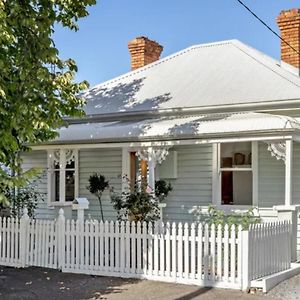 Tranquil Launceston Getaway - You'Ll Fall In Love! Villa Exterior photo