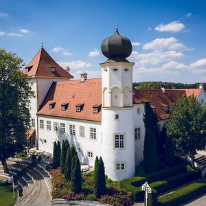 Schlosshotel Neufahrn Neufahrn in Niederbayern Exterior photo