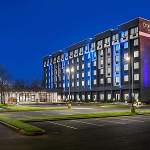 Hotel Doubletree By Hilton Monroe Township Cranbury Rossmoor Exterior photo