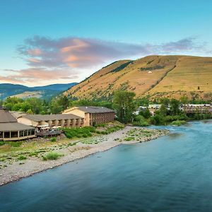 Hotel Doubletree By Hilton Missoula Edgewater Exterior photo