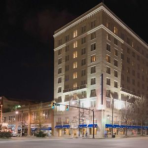 Hampton Inn & Suites Montgomery-Downtown Exterior photo