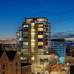 Hotelvetro Iowa City, Tapestry Collection By Hilton Exterior photo