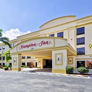 Hampton Inn Palm Beach Gardens Exterior photo