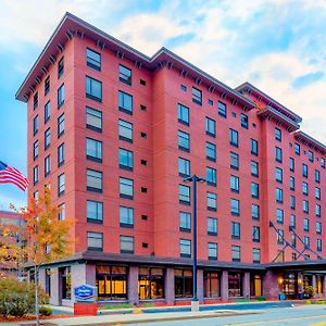 Hampton Inn & Suites Pittsburgh Downtown Exterior photo