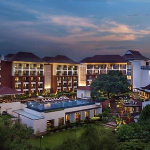 Hotel Doubletree By Hilton Goa - Panaji Exterior photo