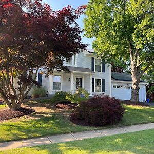 Upgraded, Beautiful 4 Bd Colonial In Silver Spring Exterior photo