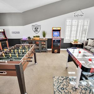 Sports Themed--Automated King Bed--Family Friendly--5 Miles To Strip Villa Las Vegas Exterior photo