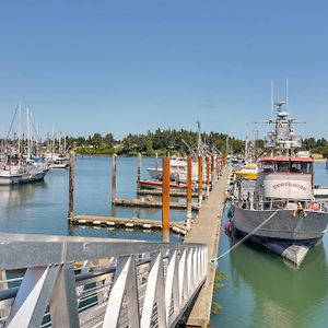 Cozy Coos Bay Retreat With On-Site Creek And Fishing! Villa Exterior photo